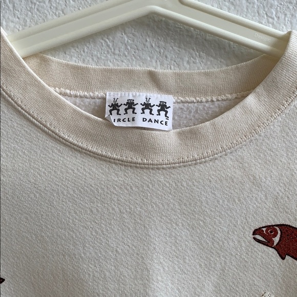 Bear Cream Sweatshirt Sz Small - Picture 3 of 6